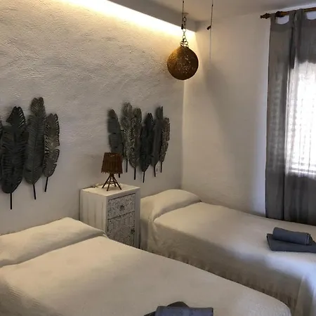 Poblet Ii Апартаменты *